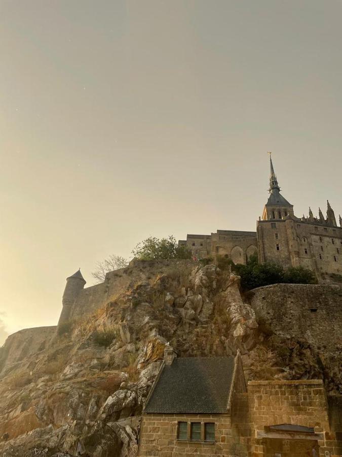 Maison Jullouville Au Calme Zewnętrze zdjęcie