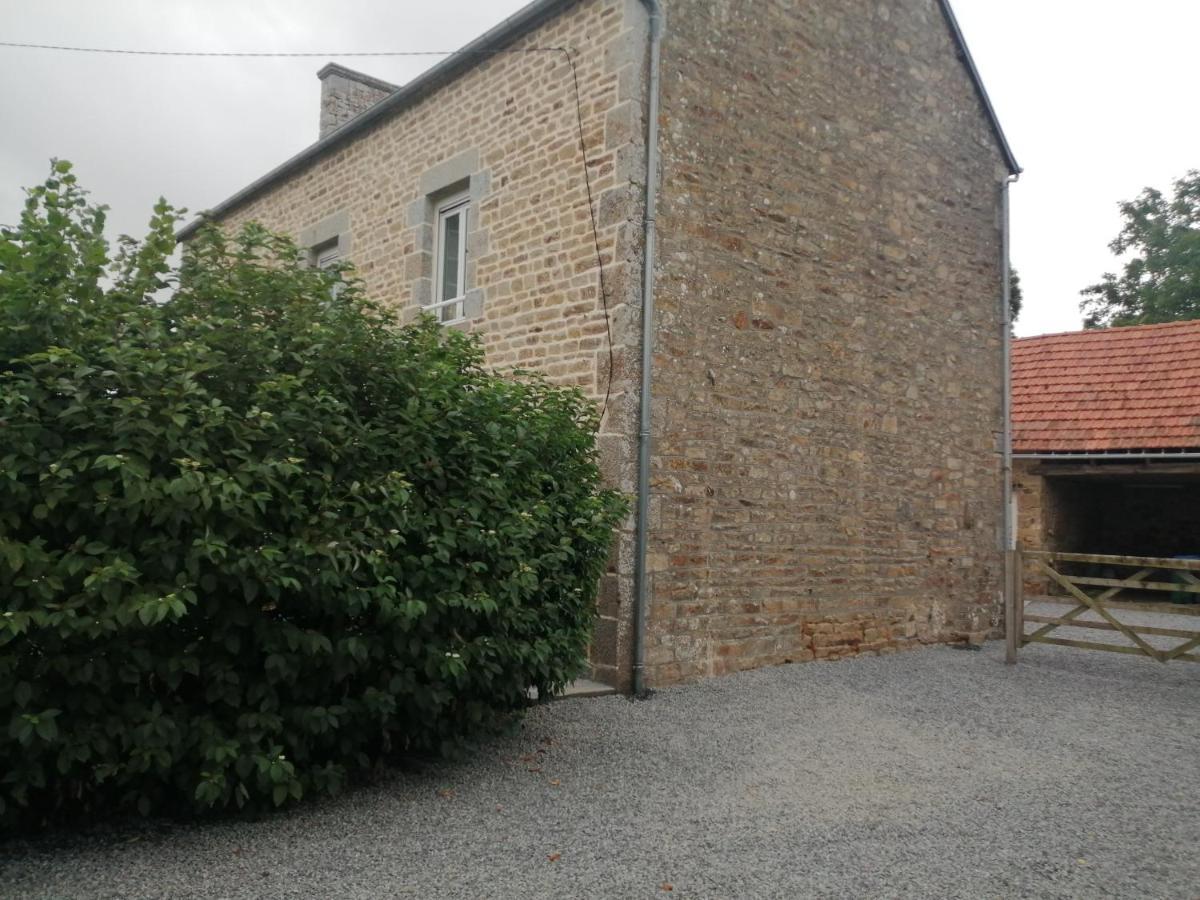 Maison Jullouville Au Calme Zewnętrze zdjęcie
